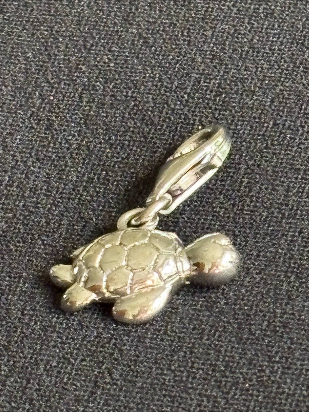 925 Sterling Silver Sea Turtle Clip On Lobster Clasp Charm MJ